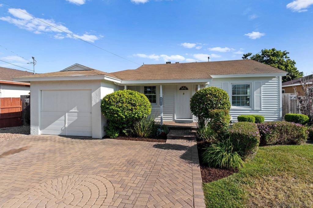 La Mesa, CA 91942,8745 Van Horn St