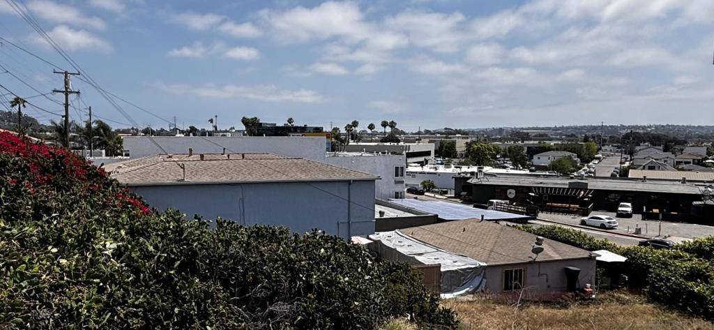 San Diego, CA 92110,1324 Gertrude St