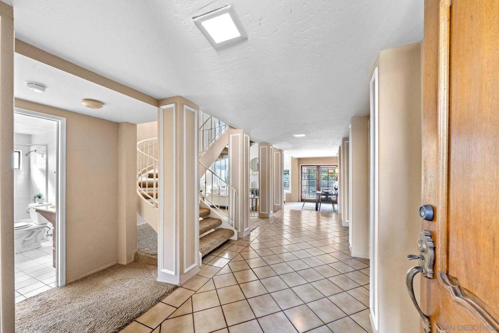 San Diego, CA 92128,12417 Shropshire Lane