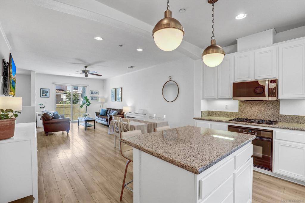 Chula Vista, CA 91914,2285 Huntington Point Road #147