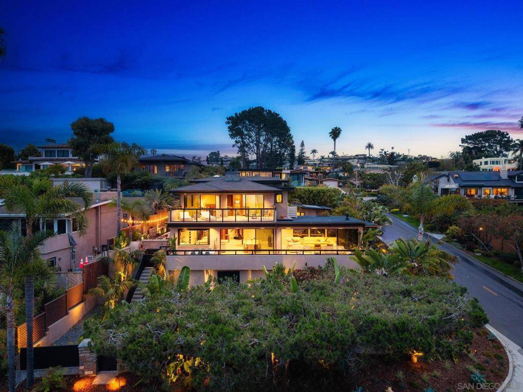 Solana Beach, CA 92075,255 Patty Hill Drive