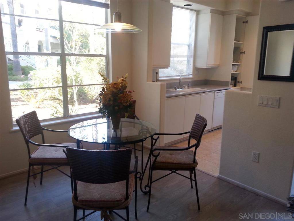 San Diego, CA 92130,3609 Bernwood #81