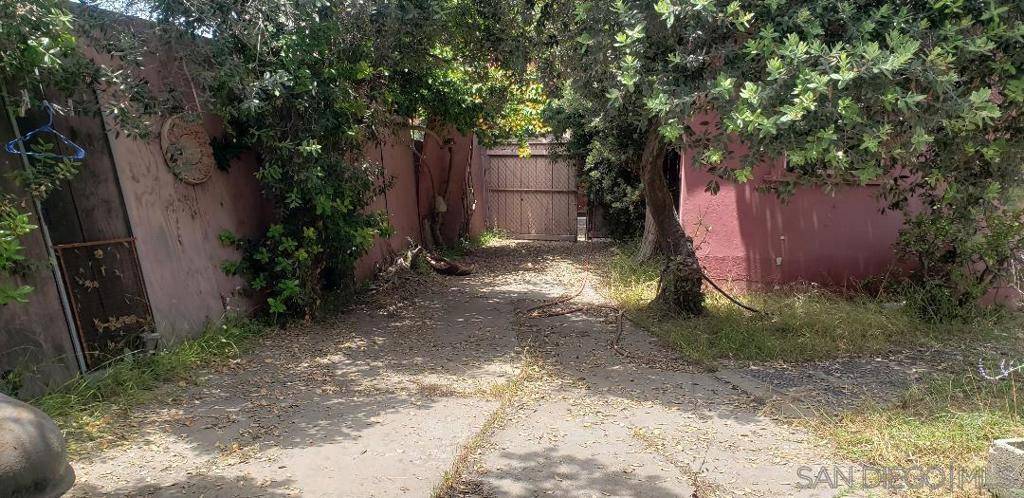 San Diego, CA 92109,815 Reed Avenue