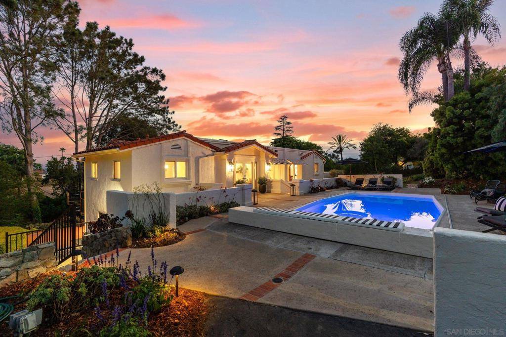 Rancho Santa Fe, CA 92067,6347 Las Colinas