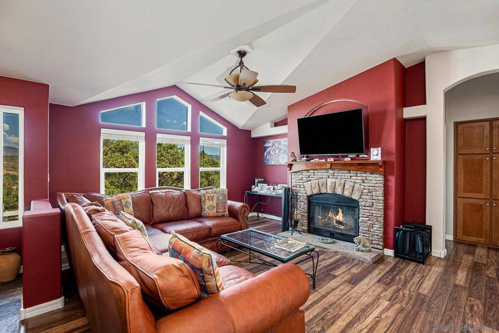 Alpine, CA 91901,4826 Hidden Glen Dr