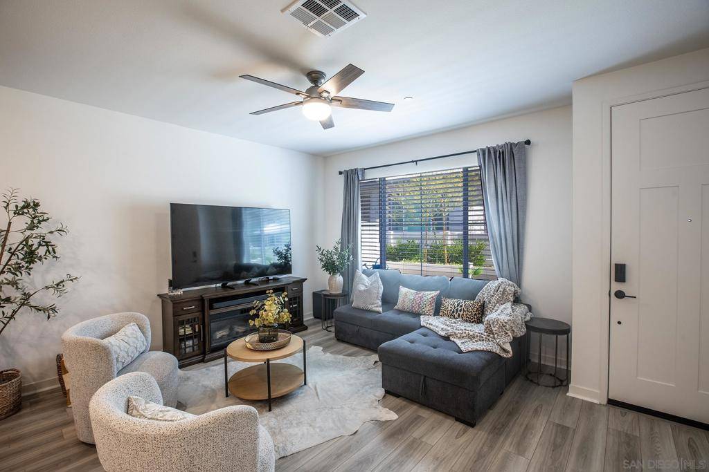 Fallbrook, CA 92028,308 SEEDLING WAY