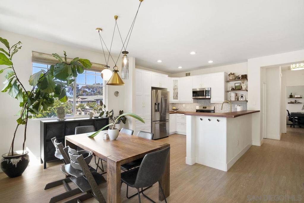 San Diego, CA 92123,9651 W Canyon Ter #2
