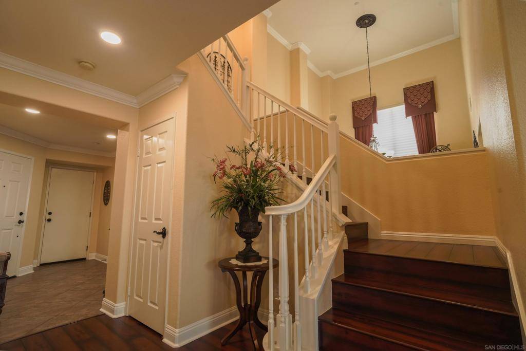 Spring Valley, CA 91978,2157 Crystal Clear Dr.