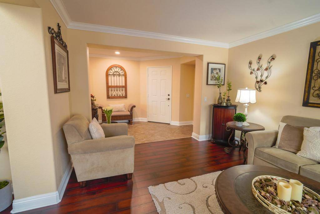 Spring Valley, CA 91978,2157 Crystal Clear Dr.