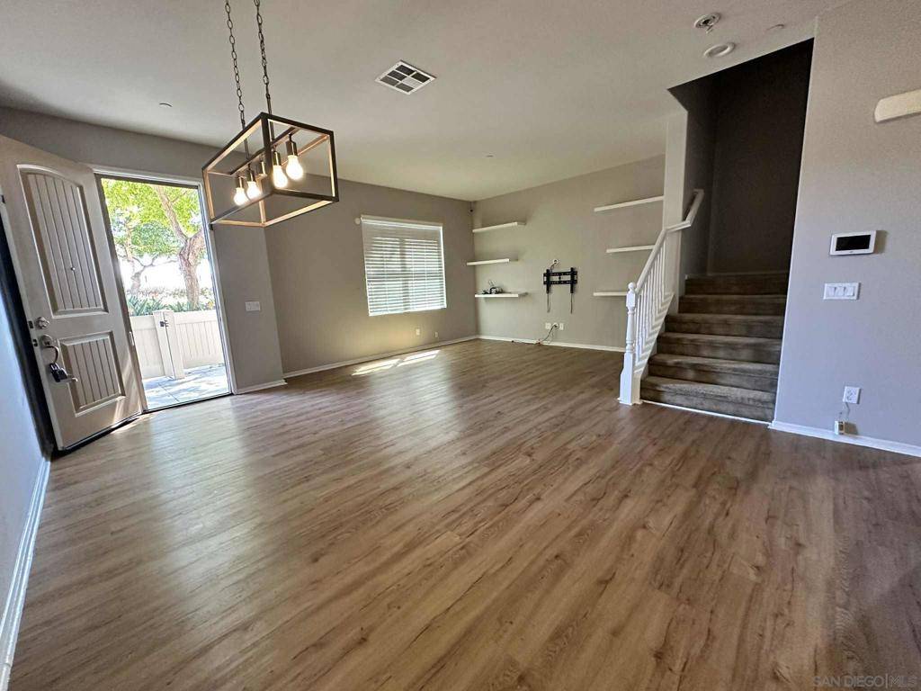 Chula Vista, CA 91910,1367 SANTA DIANA RD #4