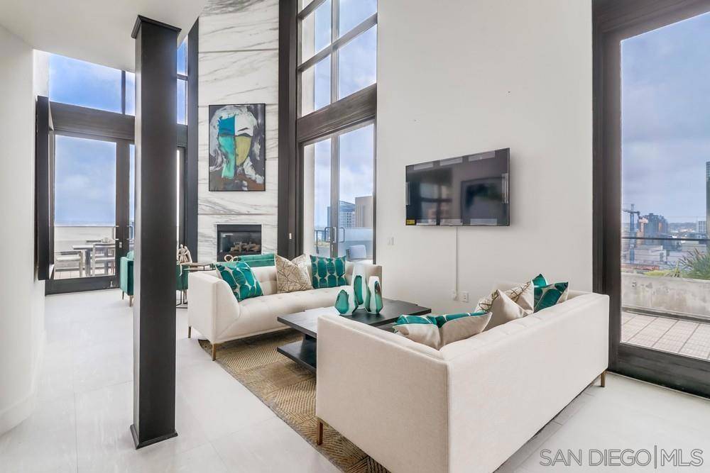 San Diego, CA 92101,645 Front St #2201