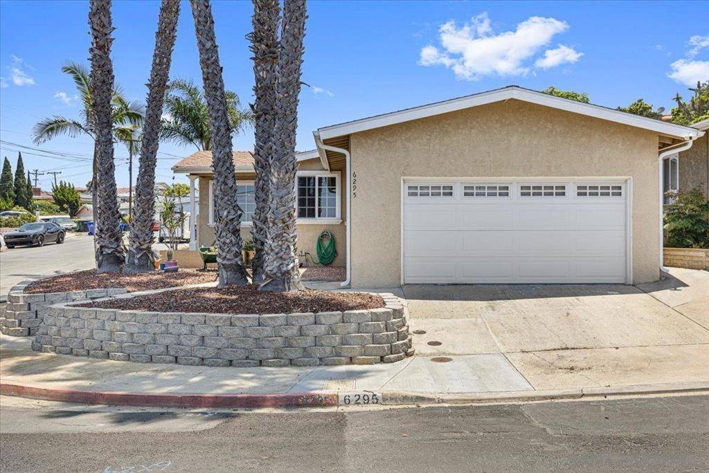 San Diego, CA 92139,6295 Calle Pavana