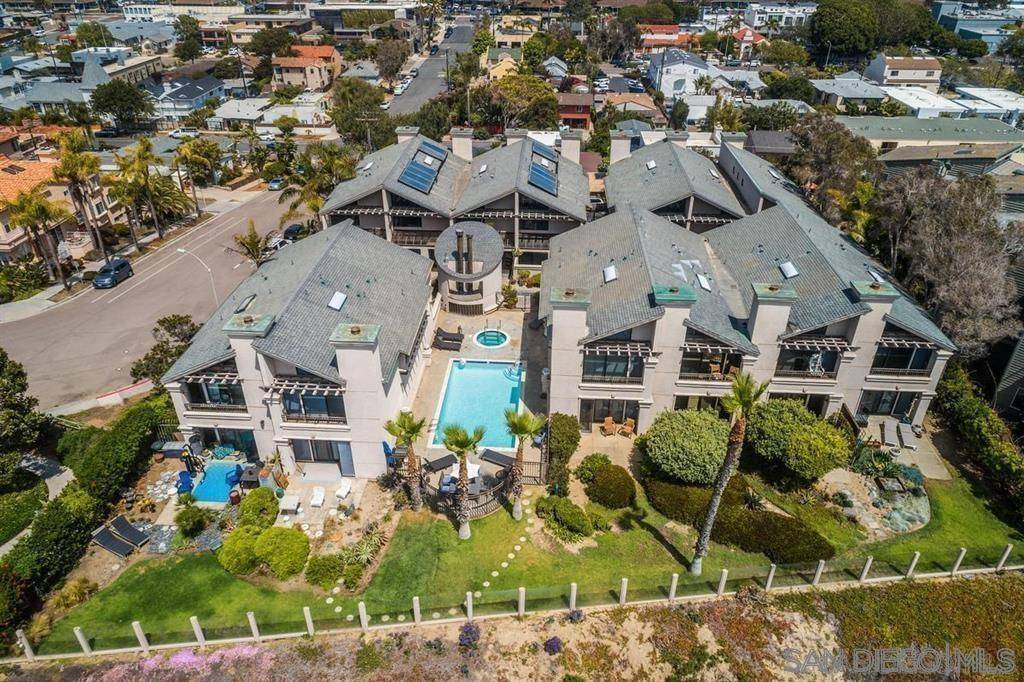 Encinitas, CA 92024,920 Sealane Dr #B