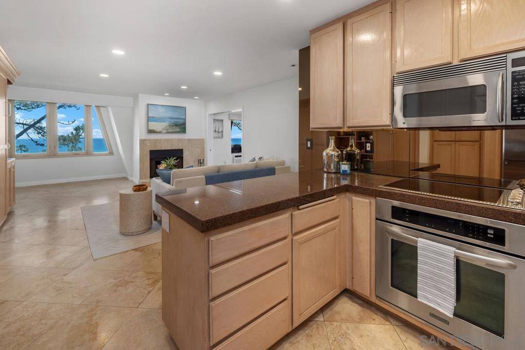 Del Mar, CA 92014,1562 Camino Del Mar #648