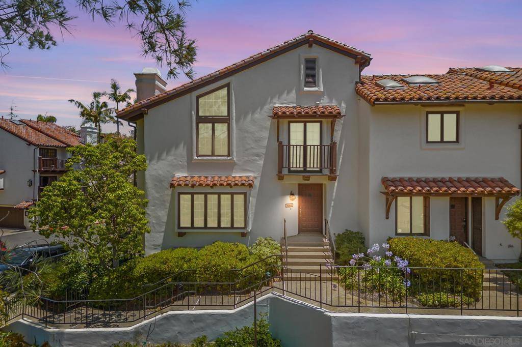 La Jolla, CA 92037,8656 Villa La Jolla Dr #1