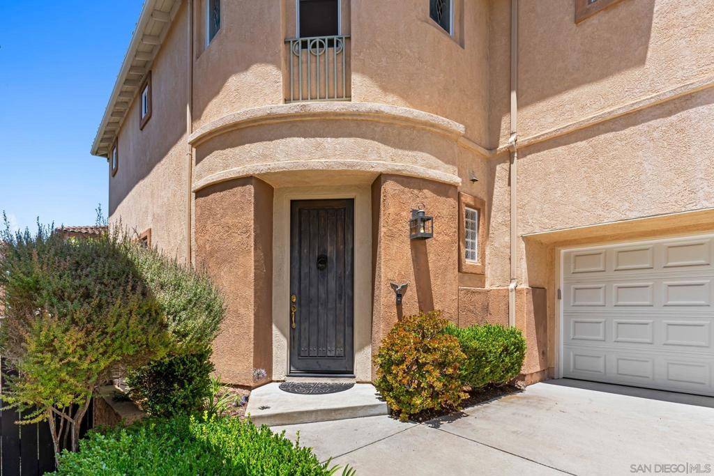 San Diego, CA 92130,3814 Ruette San Raphael