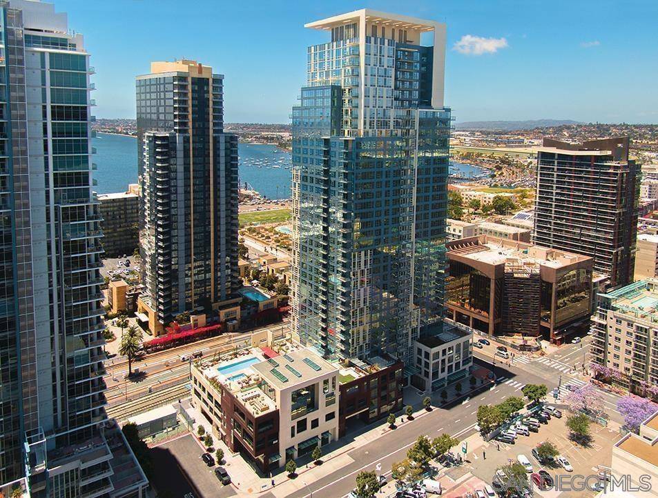 San Diego, CA 92101,1388 Kettner Blvd #1301