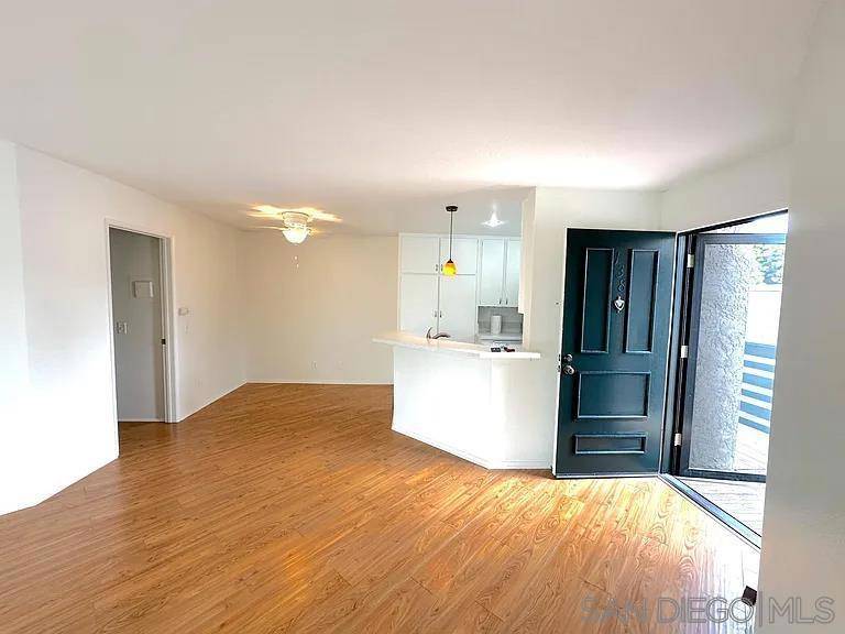 San Diego, CA 92126,9745 Mesa Springs Way #138