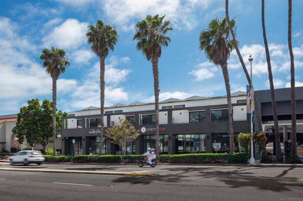 La Jolla, CA 92037,7606 Girard Avenue