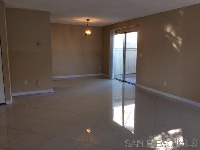 San Diego, CA 92122,7819 Camino Glorita