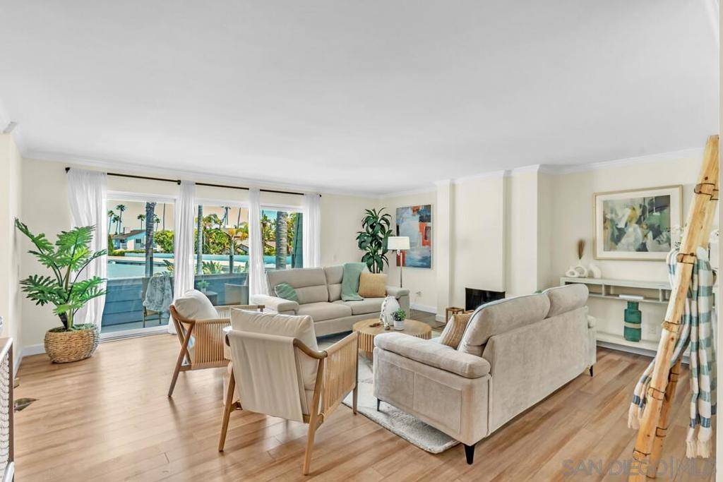 Coronado, CA 92118,24 Montego Court