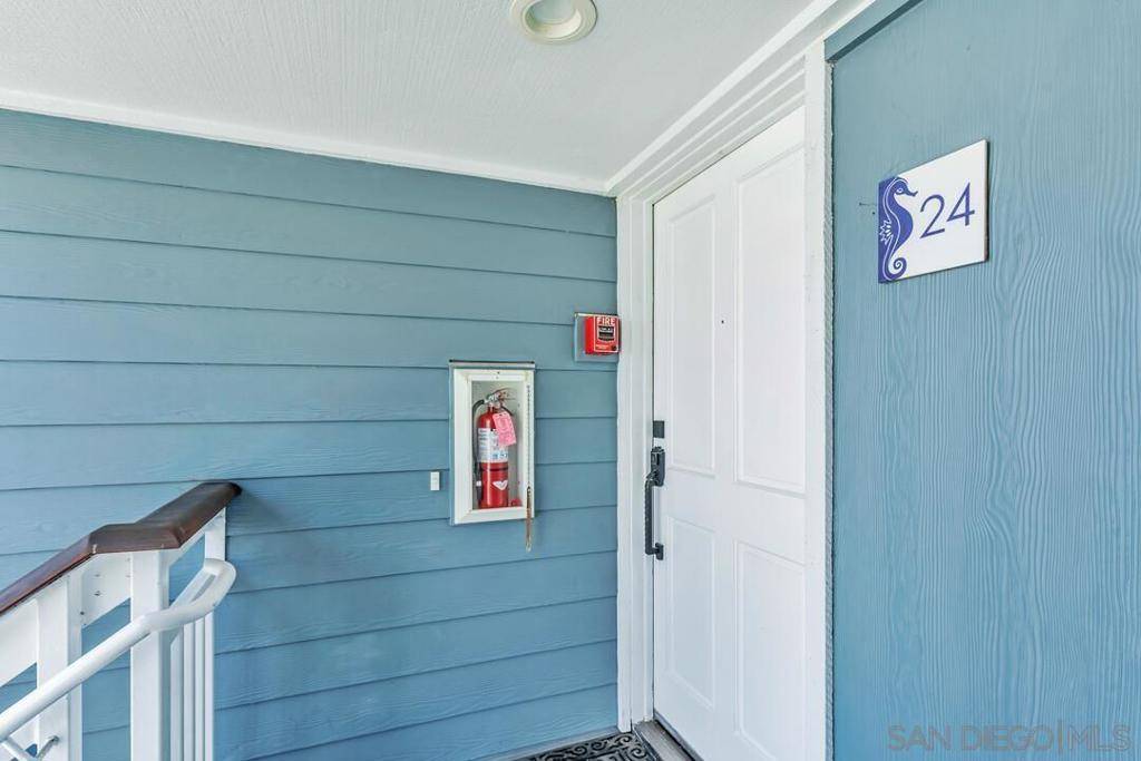 Coronado, CA 92118,24 Montego Court