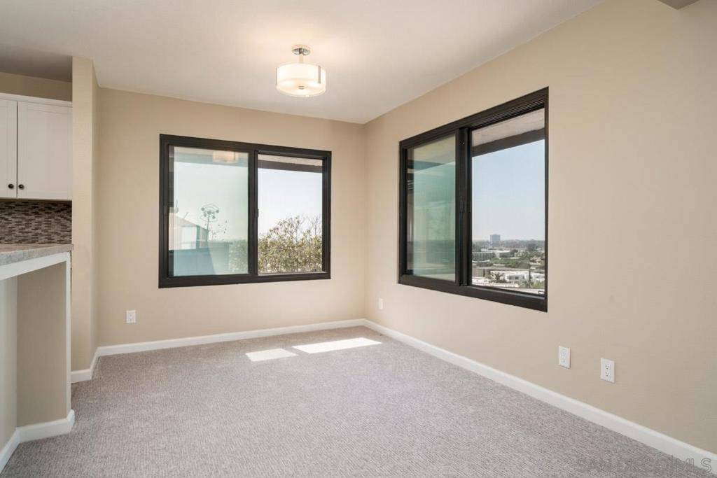 San Diego, CA 92106,3929 Leland St
