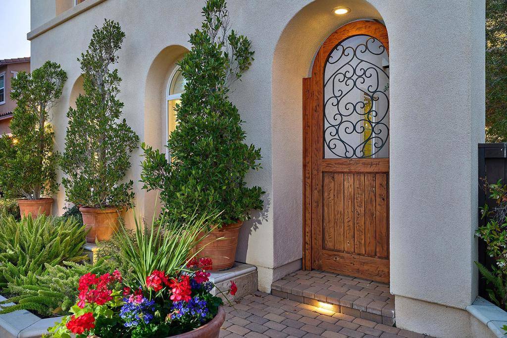 Carlsbad, CA 92009,7059 Sitio Caliente