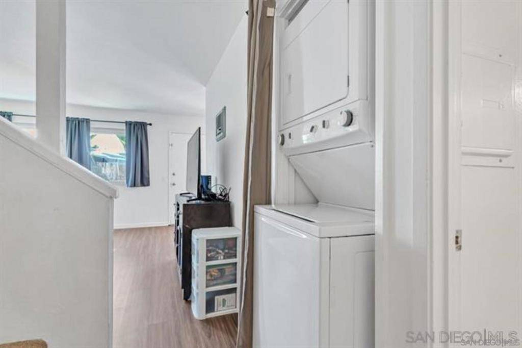 Lakeside, CA 92040,8132 Winter Gardens Blvd #5