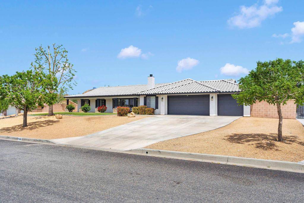 Apple Valley, CA 92307,15305 Lookout Rd