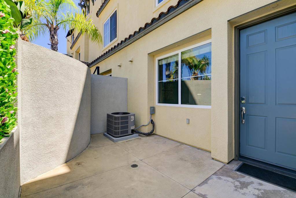 La Mesa, CA 91942,7705 El Cajon Blvd #Unit 4