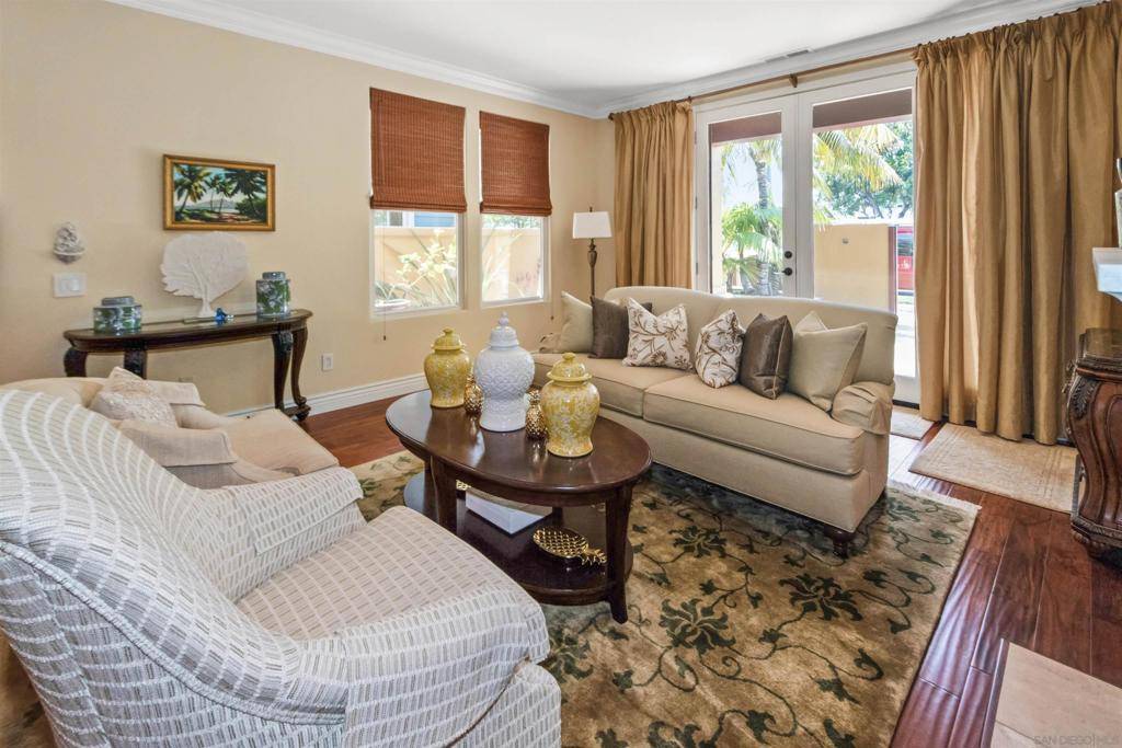 Coronado, CA 92118,841 B Avenue