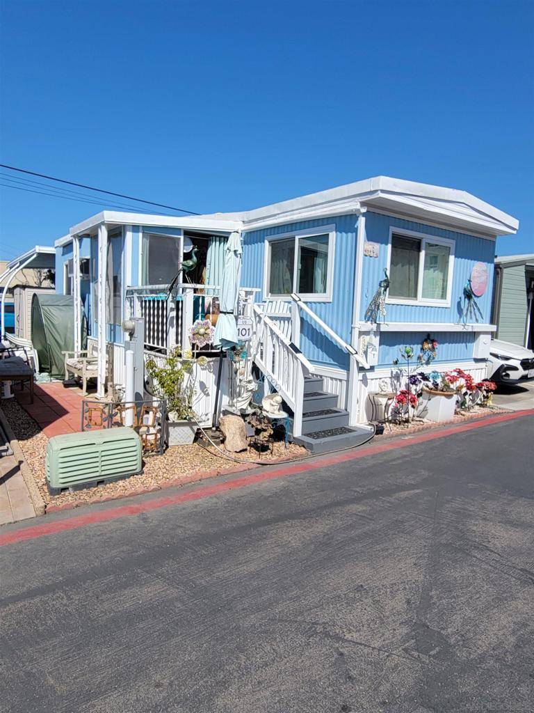 Oceanside, CA 92054,900 N Cleveland #101
