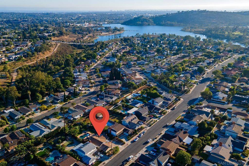 San Diego, CA 92119,7783 Blue Lake Dr