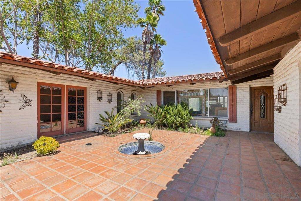 Escondido, CA 92026,31659 61 Rocking Horse Rd