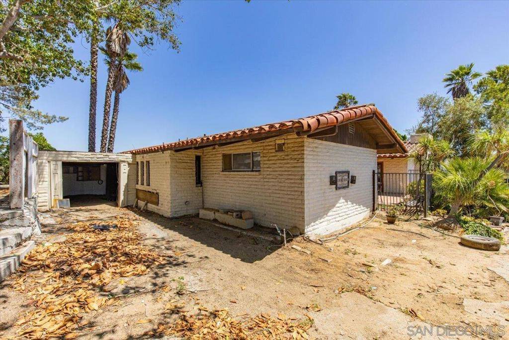 Escondido, CA 92026,31659 61 Rocking Horse Rd