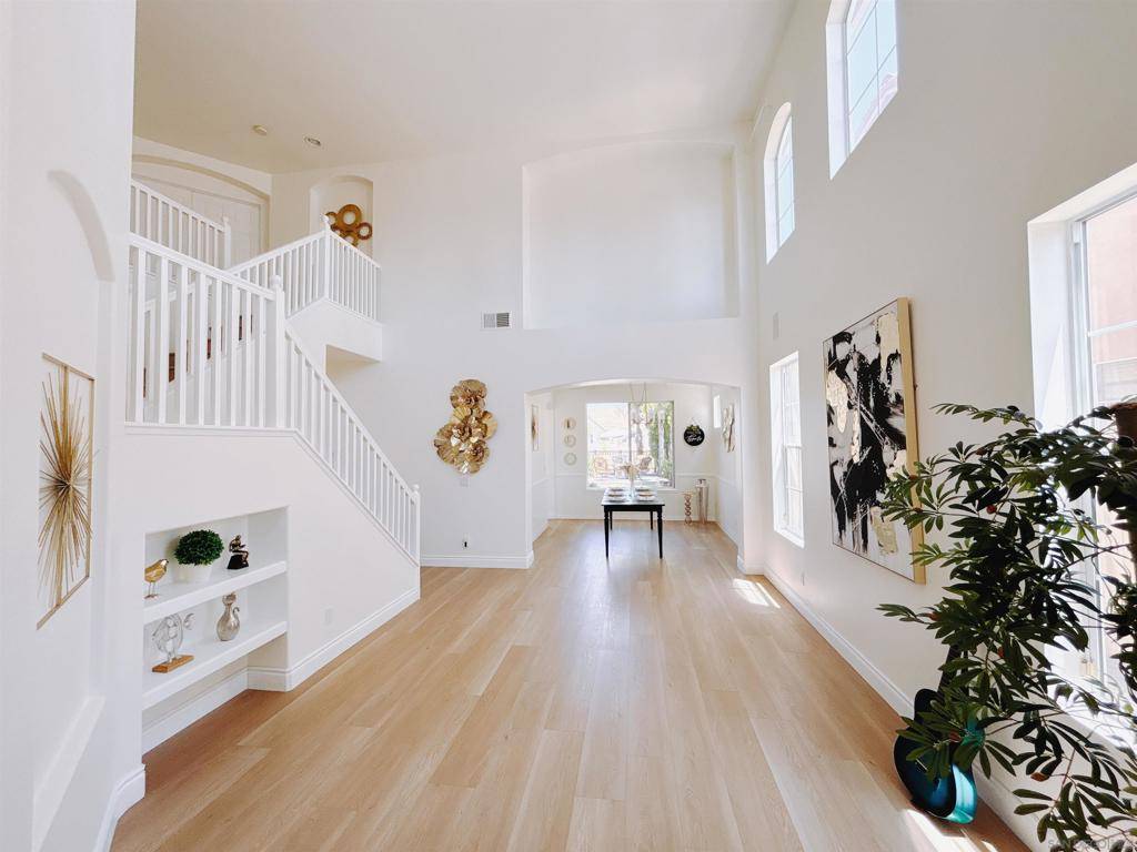 San Diego, CA 92129,8108 Via Panacea