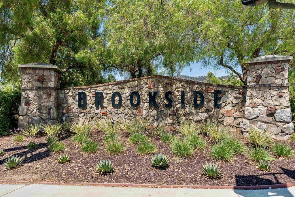Escondido, CA 92026,2532 Douglaston Glen