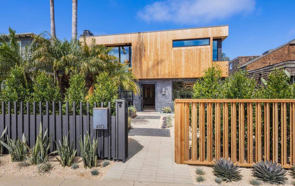 Solana Beach, CA 92075,410 N Acacia Avenue