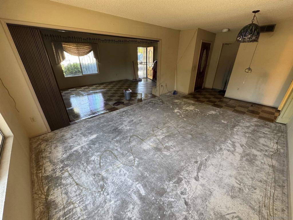 San Diego, CA 92126,10490 Stanfield Cir
