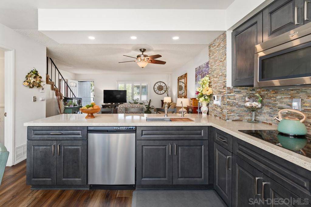 La Mesa, CA 91942,5800 Lake Murray Blvd #83