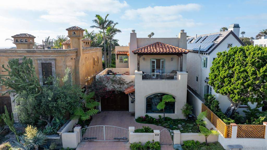 La Jolla, CA 92037,418 Marine St