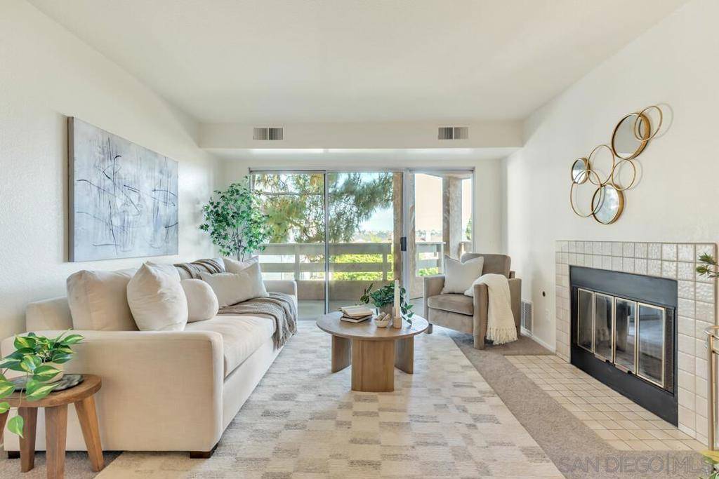San Diego, CA 92111,7027 Camino Revueltos #Unit 329