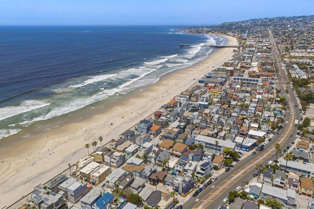 San Diego, CA 92109,2002 Missouri Street #6