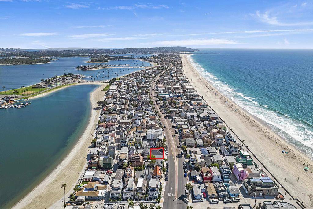 San Diego, CA 92109,804 Toulon Ct