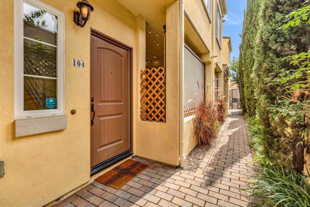 San Diego, CA 92104,4329 Idaho St #104
