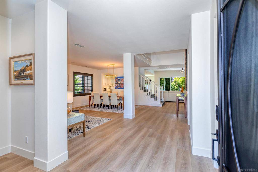 Carlsbad, CA 92009,7151 Sitio Caliente