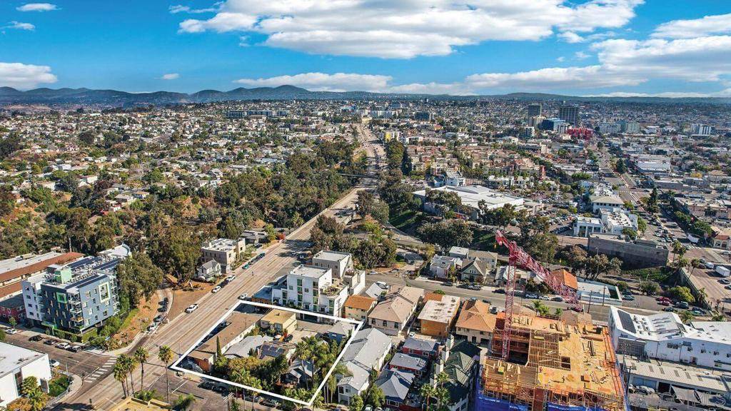 San Diego, CA 92103,3973 8th Avenue