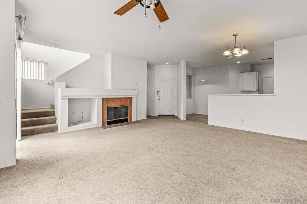 La Jolla, CA 92122,5544 Renaissance