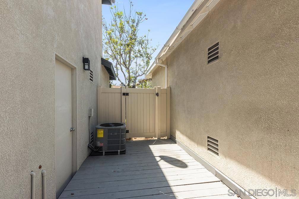 San Diego, CA 92123,2861 W Canyon Ave